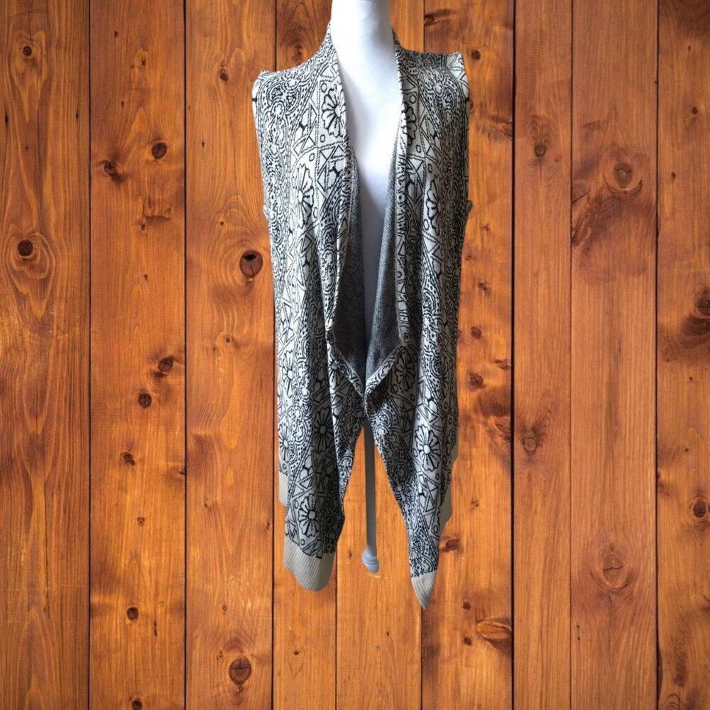 Ecote Small Sleeveless Floral Open Front Waterfall Long Cardigan Vest Floral